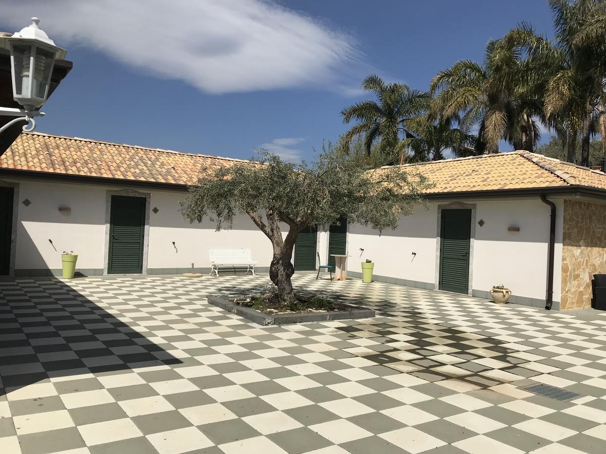 Borgo San Biagio Villa Calatabiano Buitenkant foto