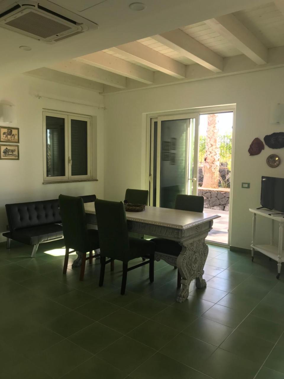 Borgo San Biagio Villa Calatabiano Buitenkant foto