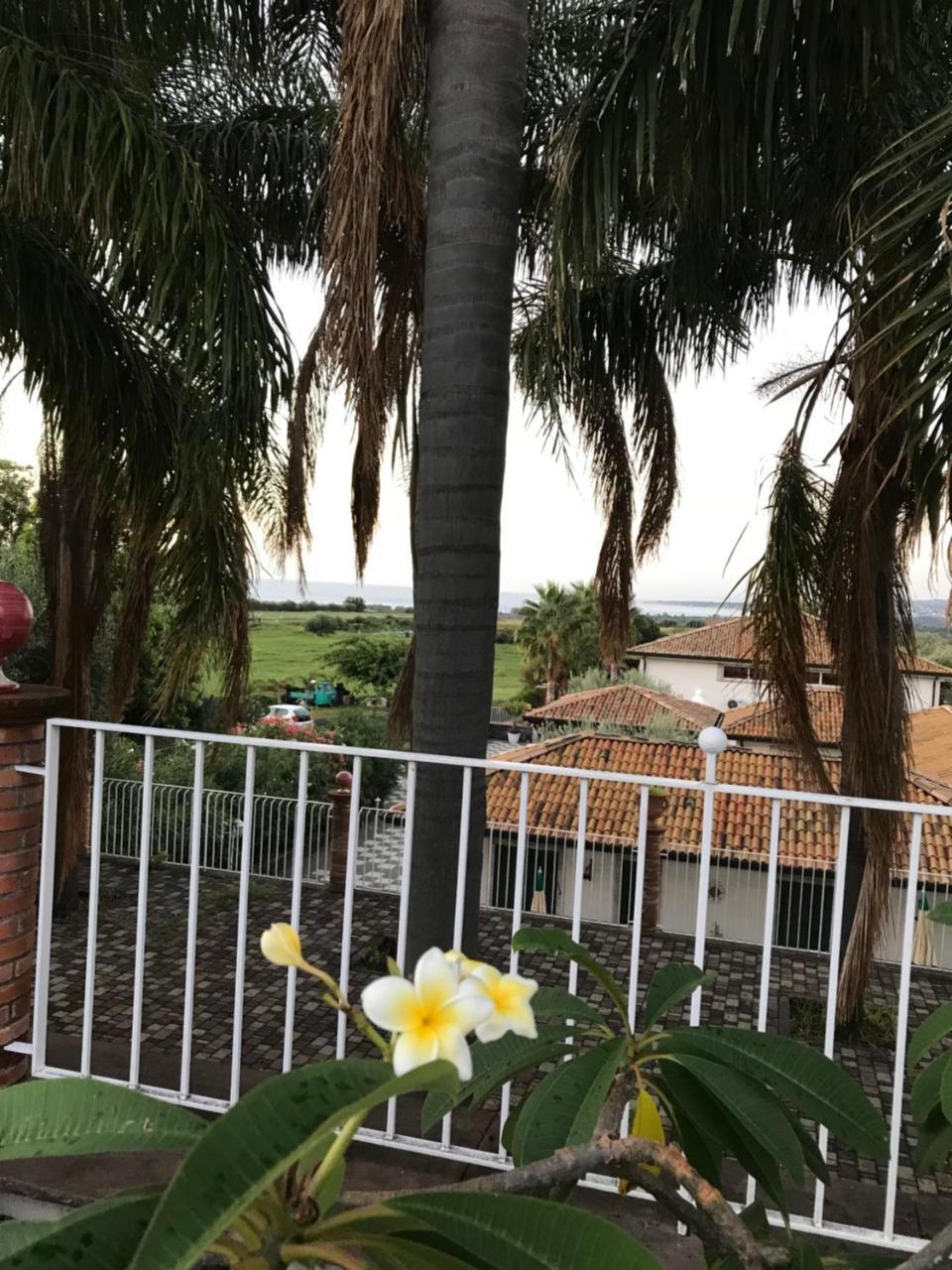 Borgo San Biagio Villa Calatabiano Buitenkant foto